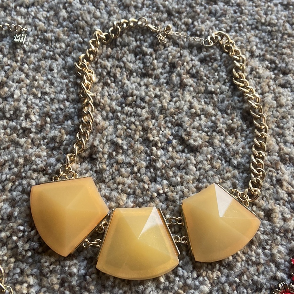 Necklaces - Picture 4 of 5